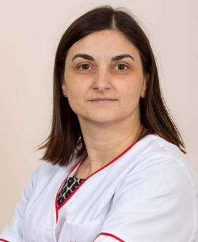 Dr. Neumann Oana